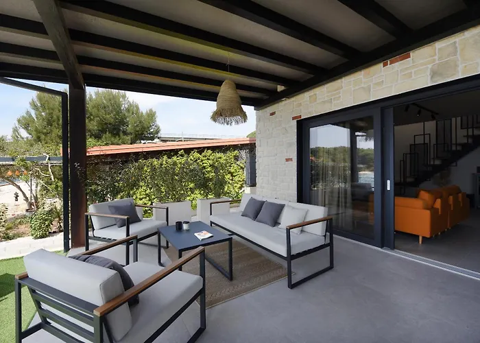Villa New Luxury Feel Good House By The Sea Ždrelac