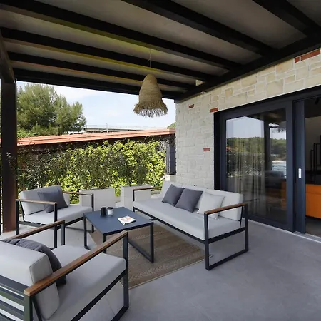 ヴィラ New Luxury Feel Good House By The Sea Ždrelac
