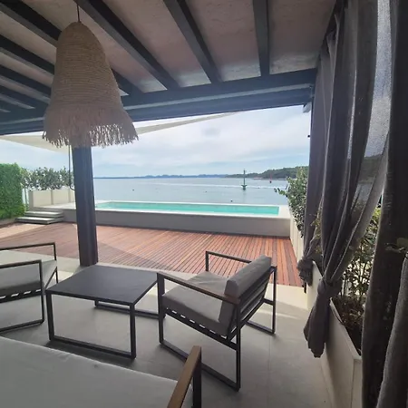 Luxury Feel Good House By The Sea With The Pool Ždrelac