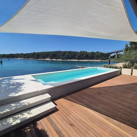 Luxury Feel Good House By The Sea With The Pool *
