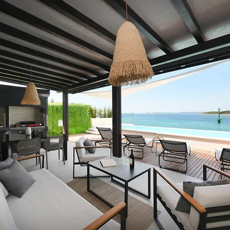 Luxury Feel Good House By The Sea With The Pool Villa *