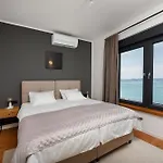 New Luxury Feel Good House By The Sea Ždrelac
