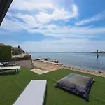 New Luxury Feel Good House By The Sea