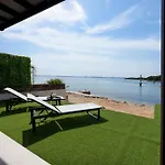 New Luxury Feel Good House By The Sea