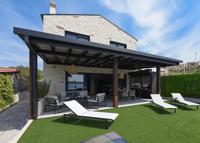 Вилла New Luxury Feel Good House By The Sea Ждрелац